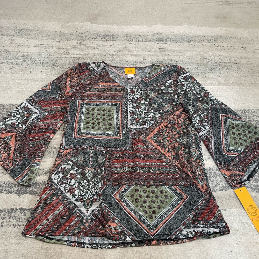 Ruby‎ Rd. Multicolor Lightweight Patterned Blouse, NWT, Size Medium - Picture 2 of 7